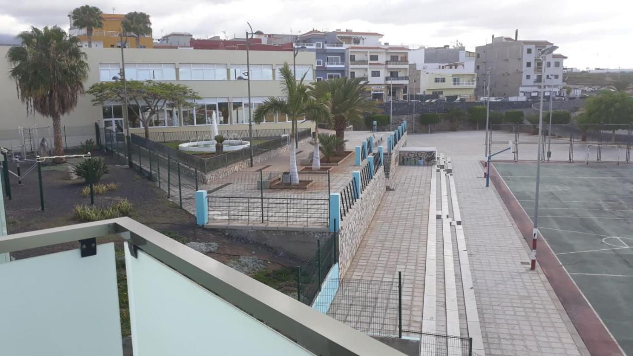 Apartamentos Tenerife Sur Guargacho Bagian luar foto